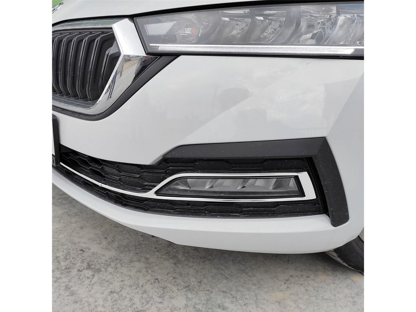 Nebelscheinwerfer Leiste für Skoda Octavia 4 Blenden Edelstahl ab 2020 3tlg
