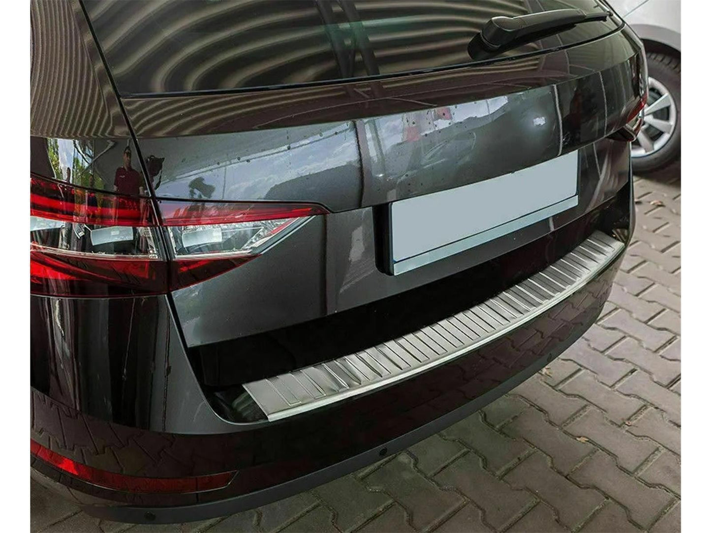Ladekantenschutz für Skoda Superb 3 Kombi ab 2015 Stoßstangenschutz Edelstahl